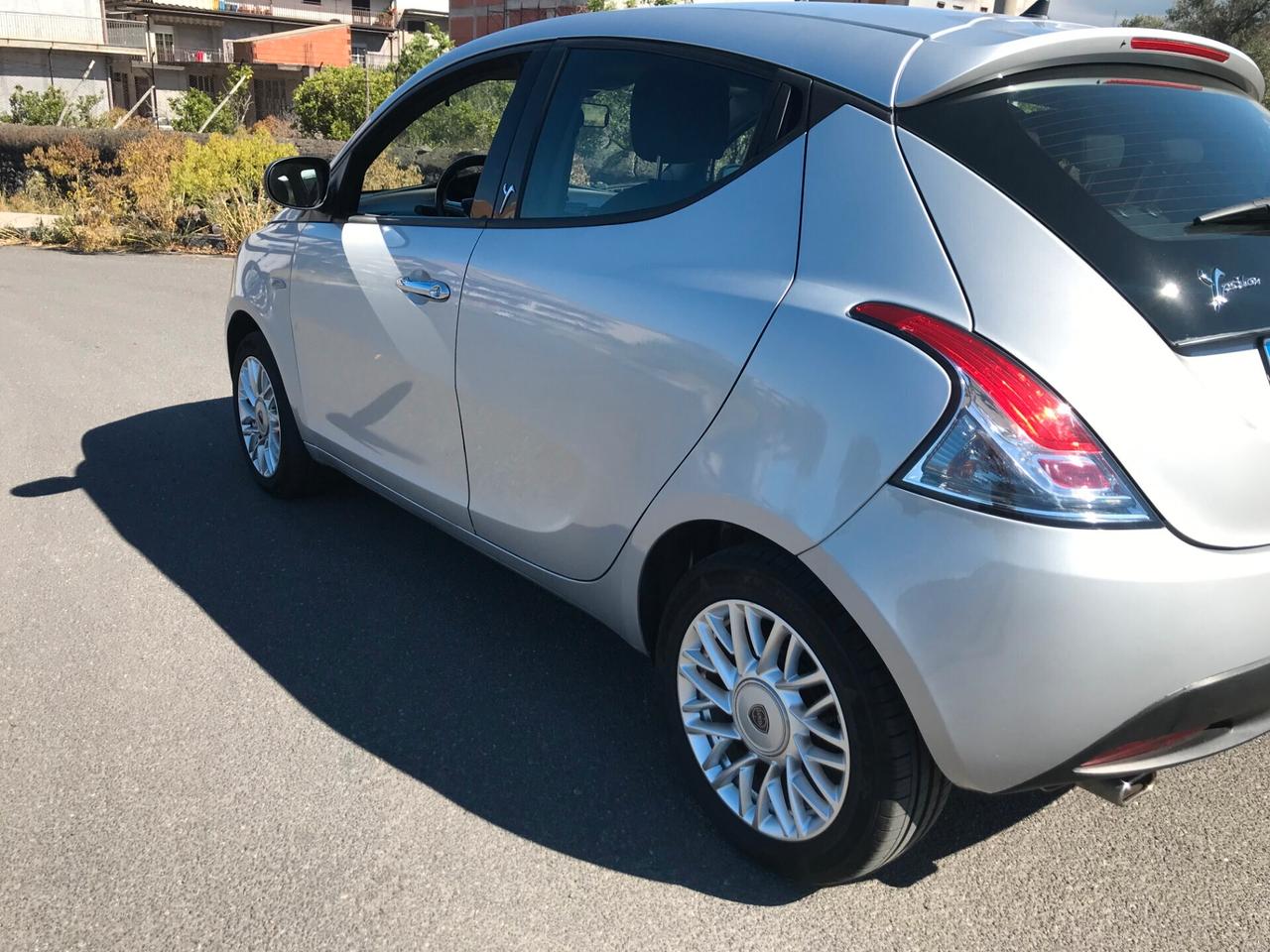 Lancia YPSILON 1.3MLJT CONDIZIONI ECCELLENTI CHIAMA
