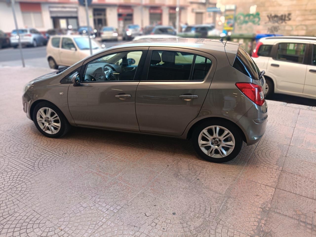 OPEL CORSA 1.2 5 PORTE-NEOPATENTATI-Euro 5490