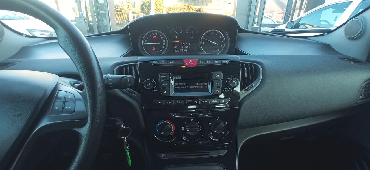 Lancia Ypsilon GPL SENZA BUSTA PAGA