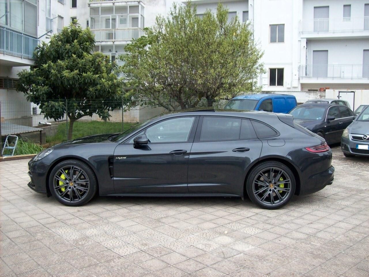 Porsche Panamera 4 Sport Turismo 2.9 E-Hybrid 462CV