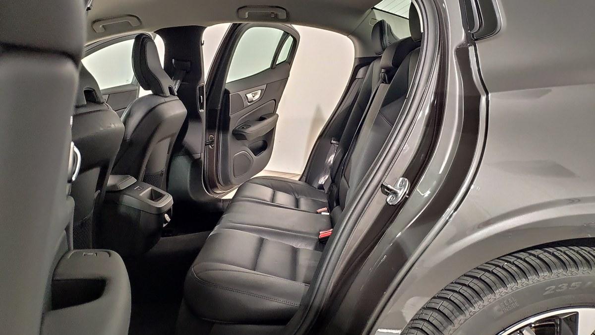 VOLVO S60 B4 Mild Hybrid Automatico Plus Dark