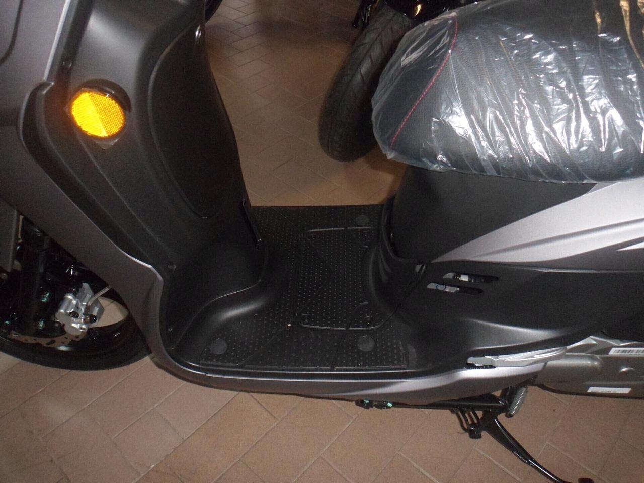 SYM SYMPHONY 125 SR NUOVO EURO 5 PLUS