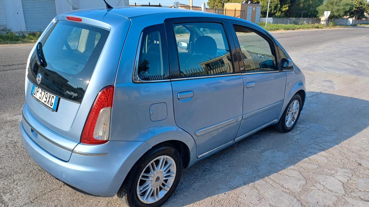 Lancia MUSA 1.3 Multijet 16V Argento