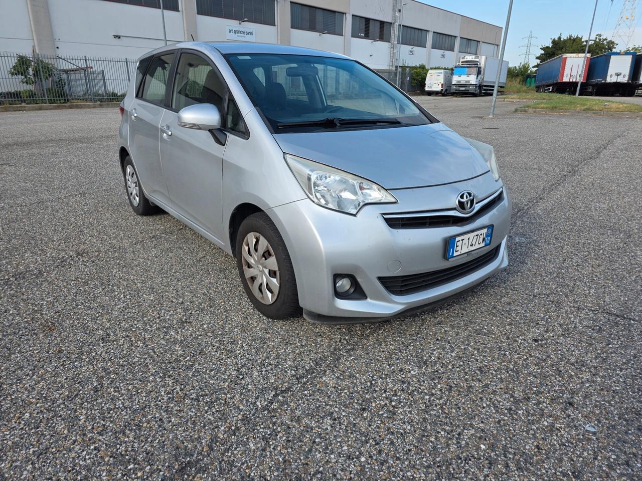 Toyota Verso-S 1.4D MT Style TAGLIANDI UFFICIALI