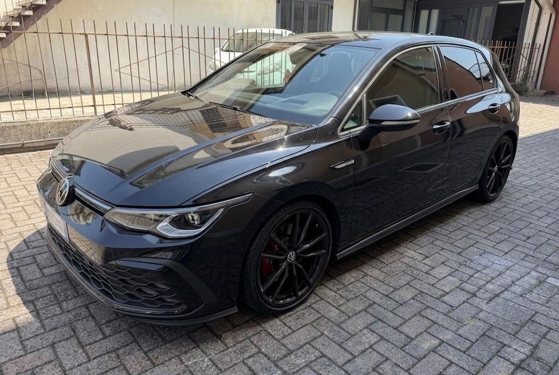 Volkswagen Golf 2.0 TDI DSG GTD 200Cv