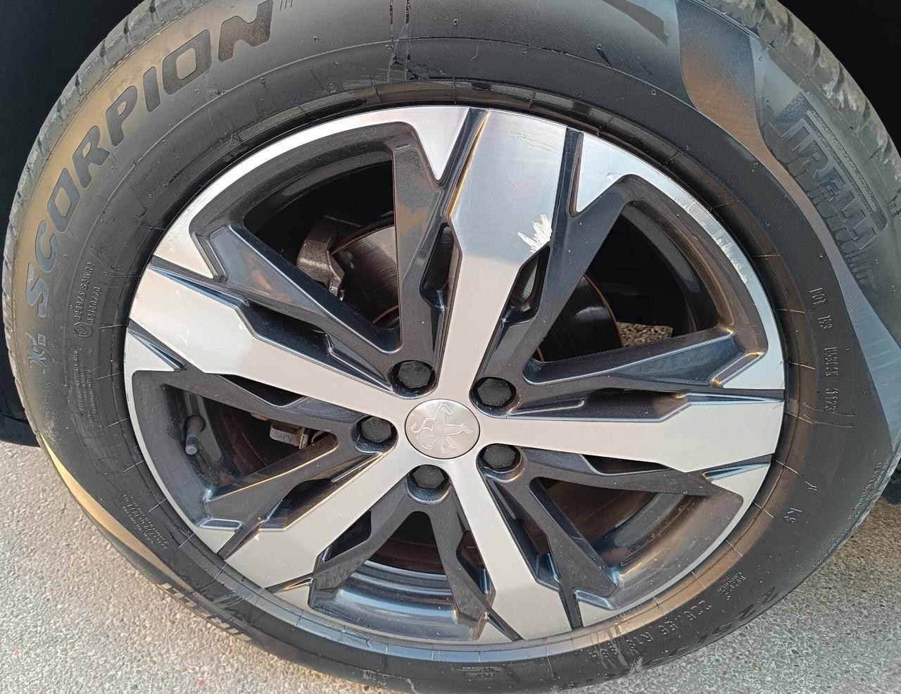Peugeot 5008 BlueHDi 130 S&S Allure