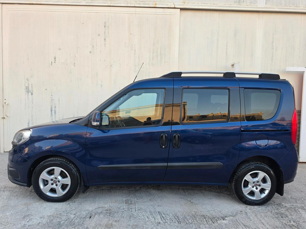 Fiat Doblò 1.6 MJT 90CV -AUTOMATICO- n1 - 5posti