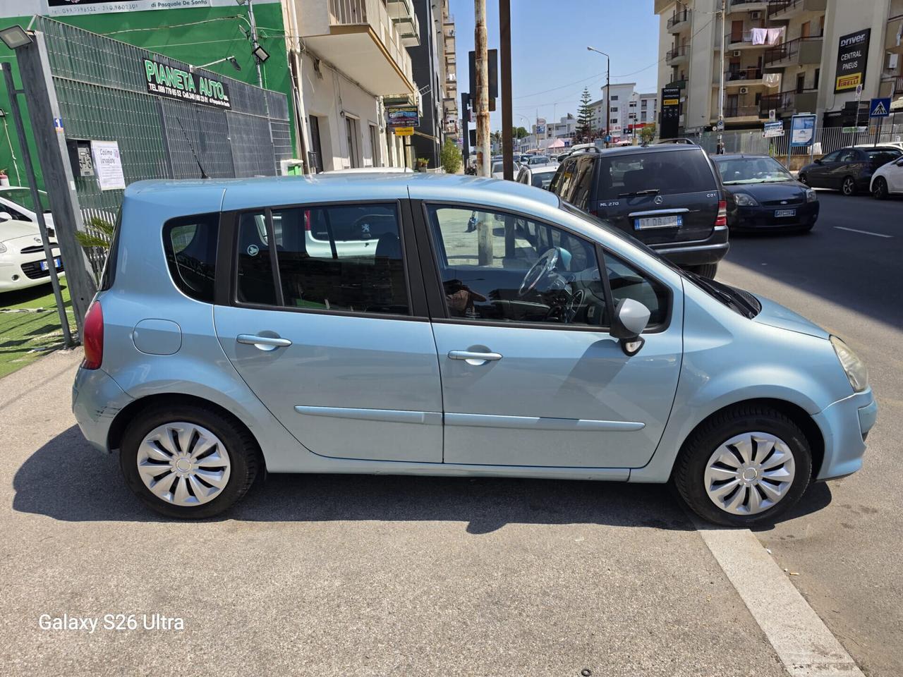 Renault Modus Grand 1.2 BENZINA - ANNO 2010