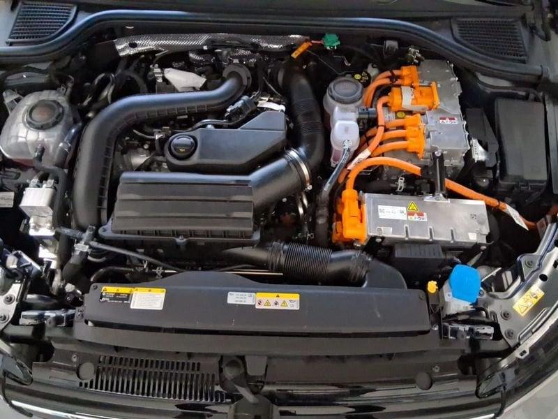 Volkswagen Golf 1.5 TSI eHybrid DSG Edition Plus