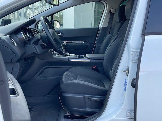 PEUGEOT 3008 1.6 HDi 115CV Active