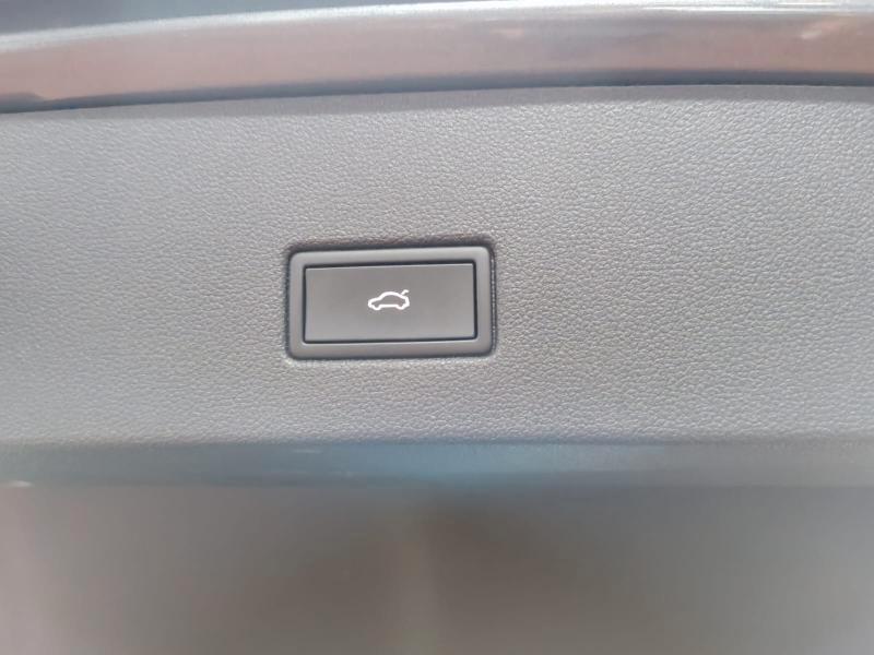 Volkswagen T-Roc 1.5 tsi Sport dsg PACK R LINE