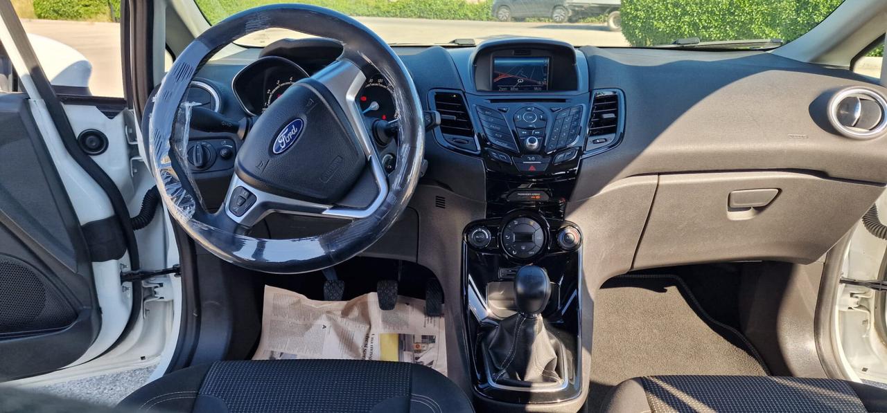 Ford Fiesta 1.2 60CV Black & White Edition 2015