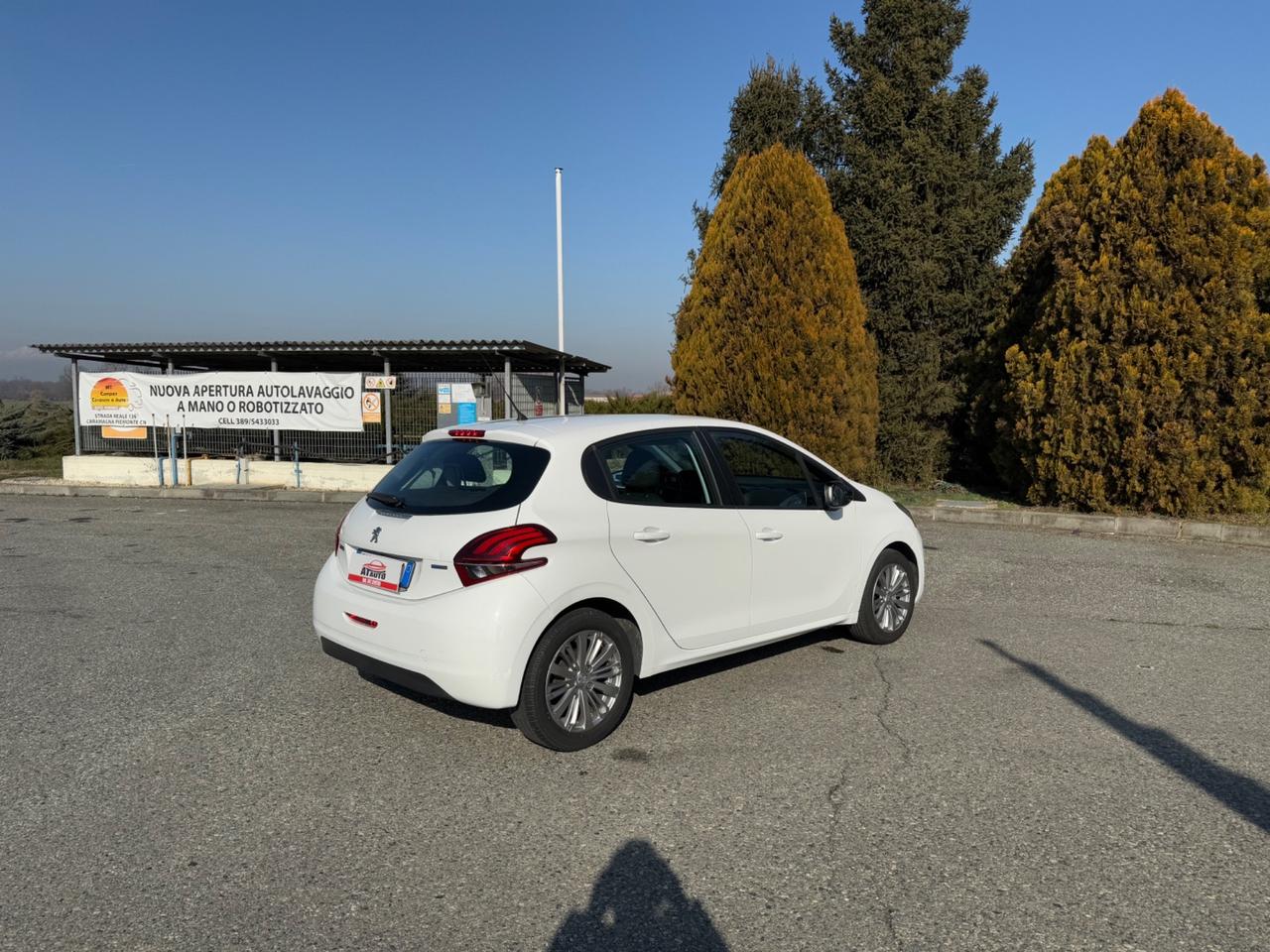 Peugeot 208 PureTech 82 5 porte Allure