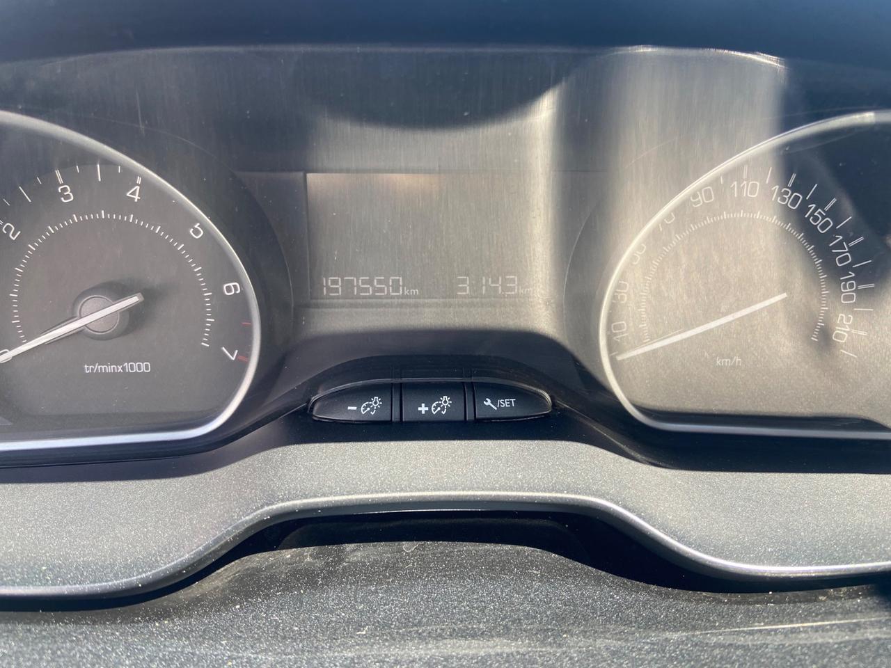Peugeot 2008 PureTech 82 Access Benz/gpl