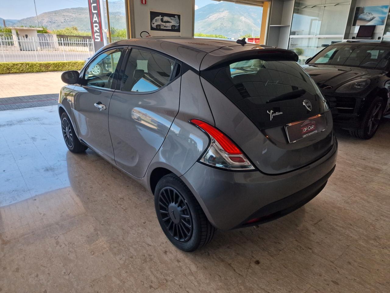 Lancia Ypsilon 1.0 Hybrid Ecochic 2022