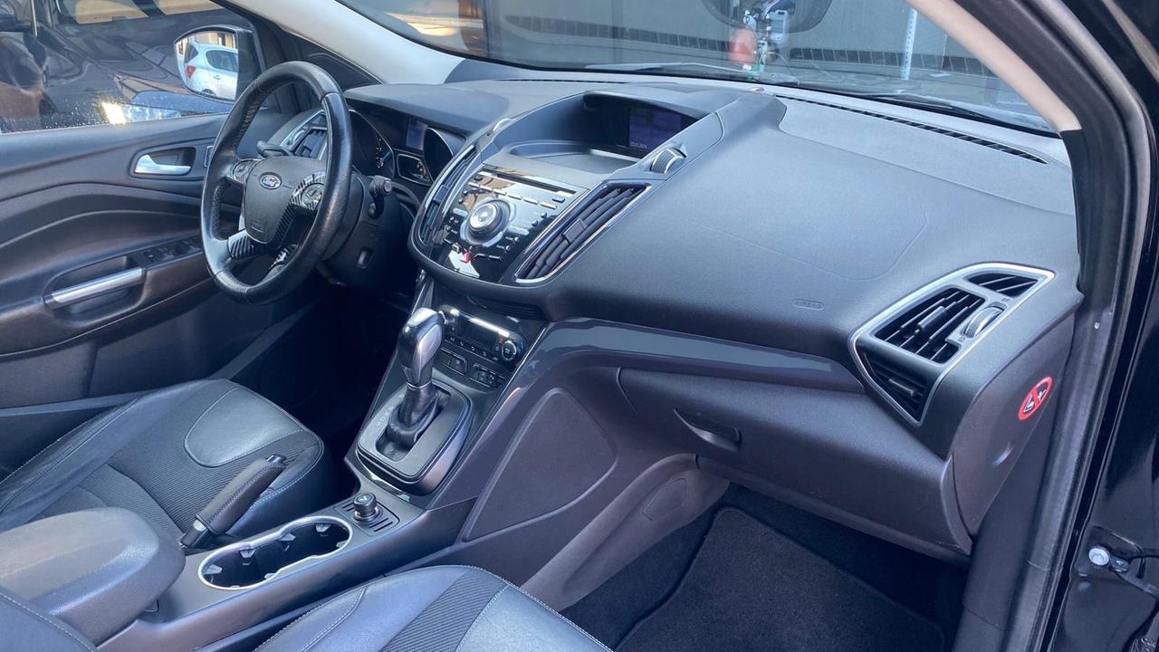 Ford Kuga 2.0 TDCI 140 CV 4WD Powershift Business