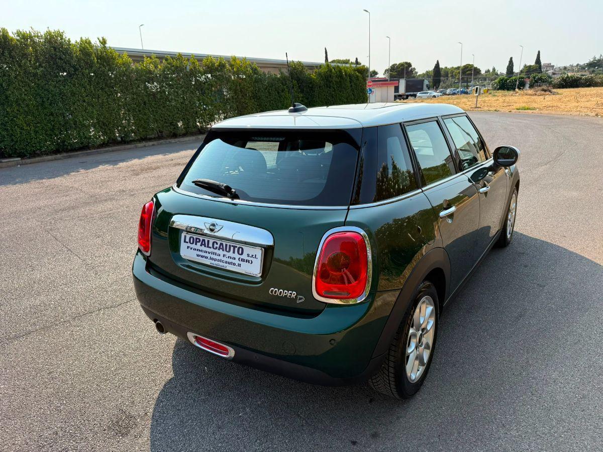 MINI 1.5 COOPER D BOSTON SEVEN 5 Porte; Tetto Panoramico e Apribile Elettricamente;