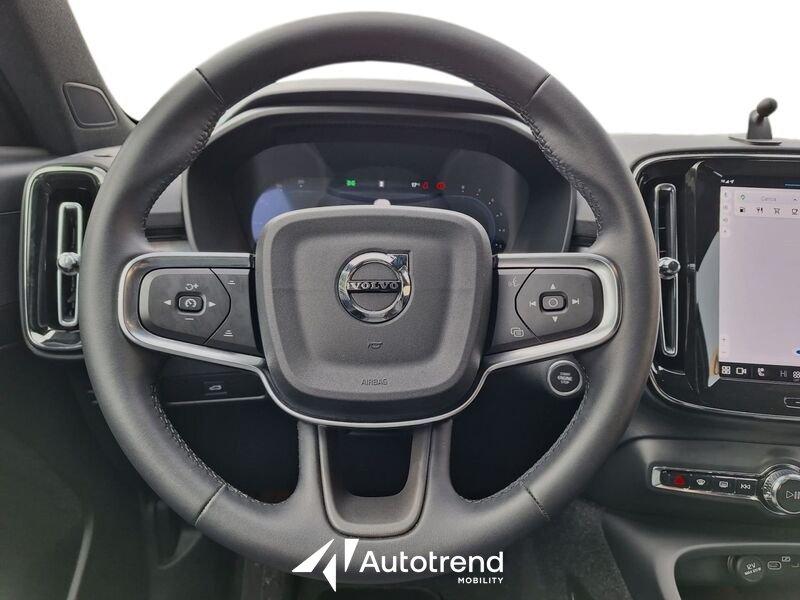 Volvo XC40 B3 163+14 CV Automatico LED Core