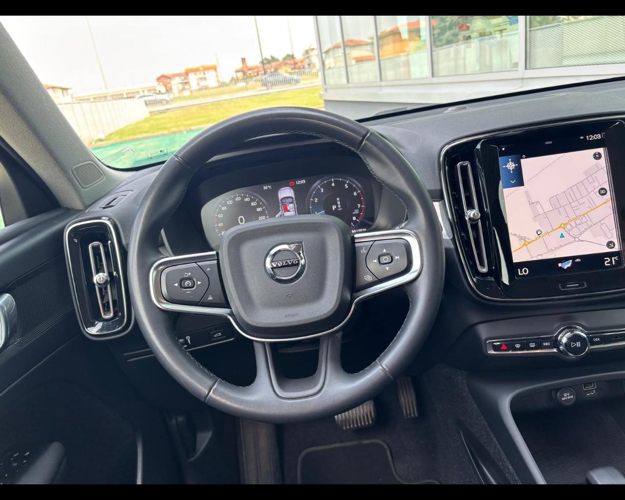 VOLVO XC40 N1 - XC40 N1 1.5 T2 Momentum geartronic AUTOCARRO