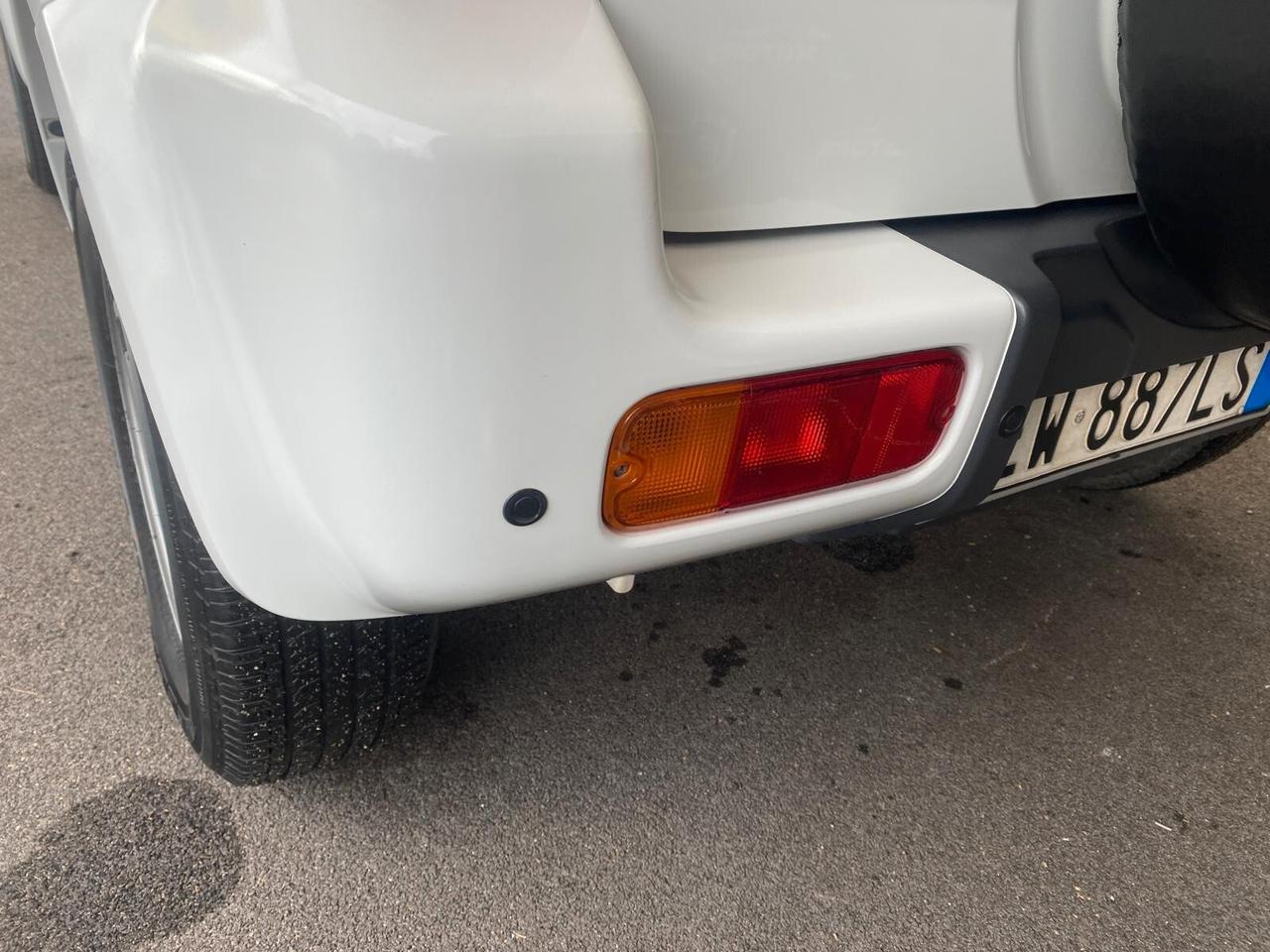 Suzuki Jimny 1.3 vvt 85cv - PARI AL NUOVO!!