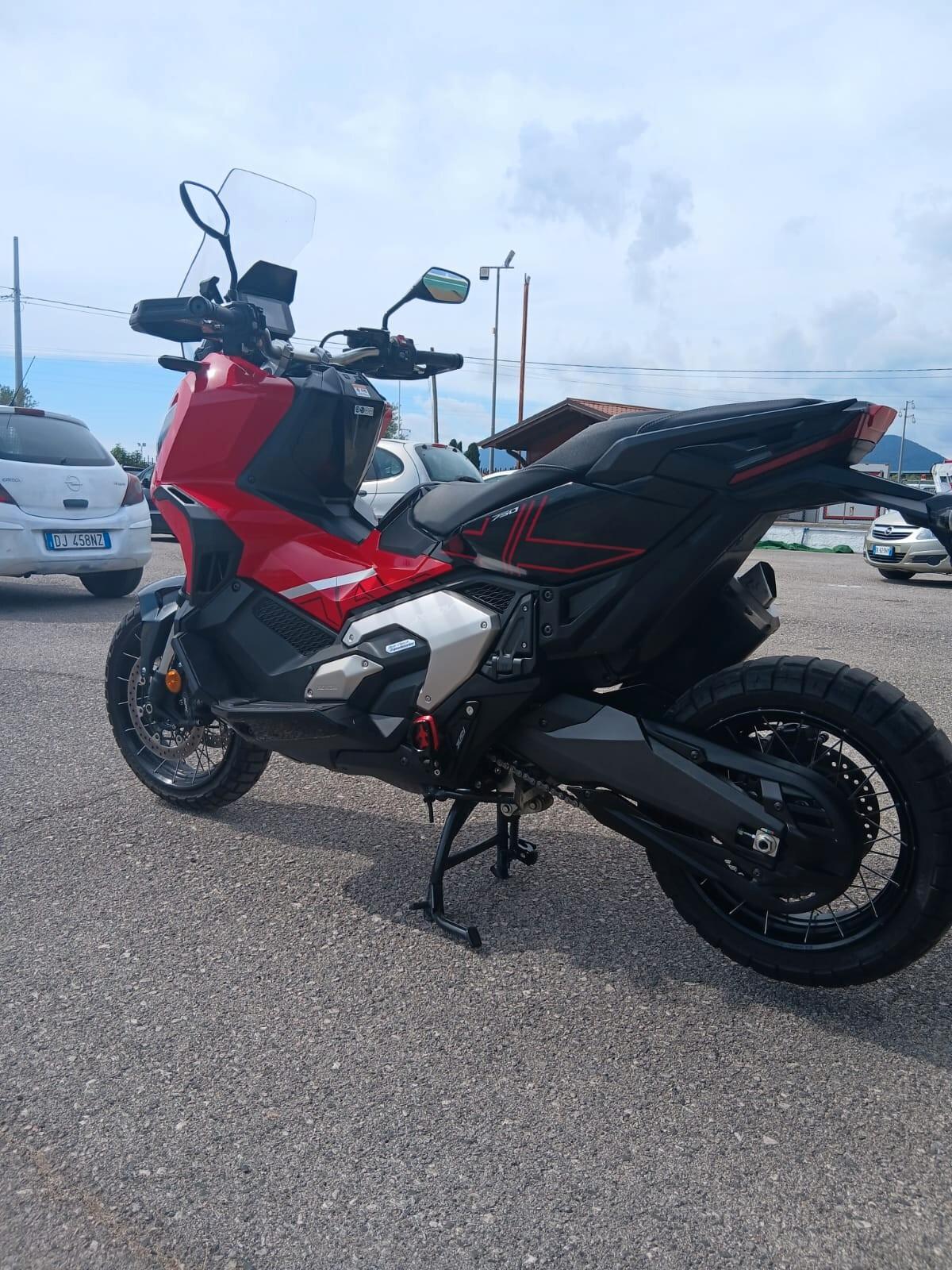 Honda X-ADV 750