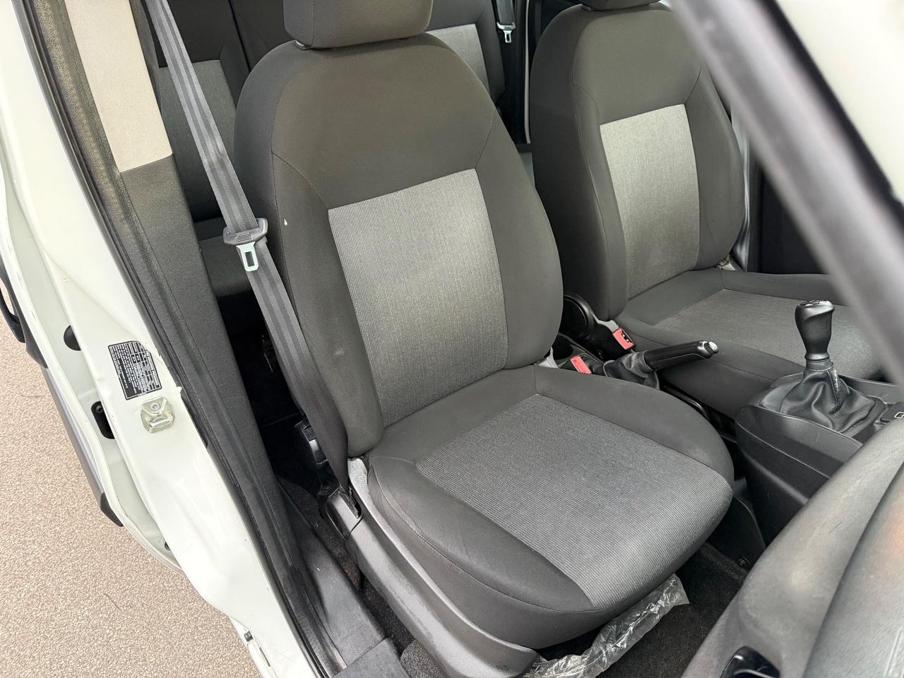 Fiat Doblo Combi N1 Autocarro 5 POSTI