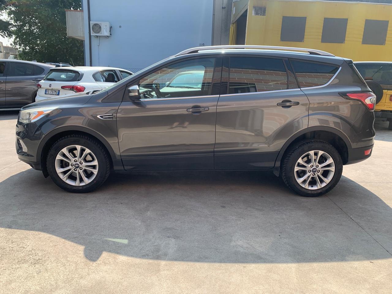 Ford Kuga 1.5 TDCI Powershift