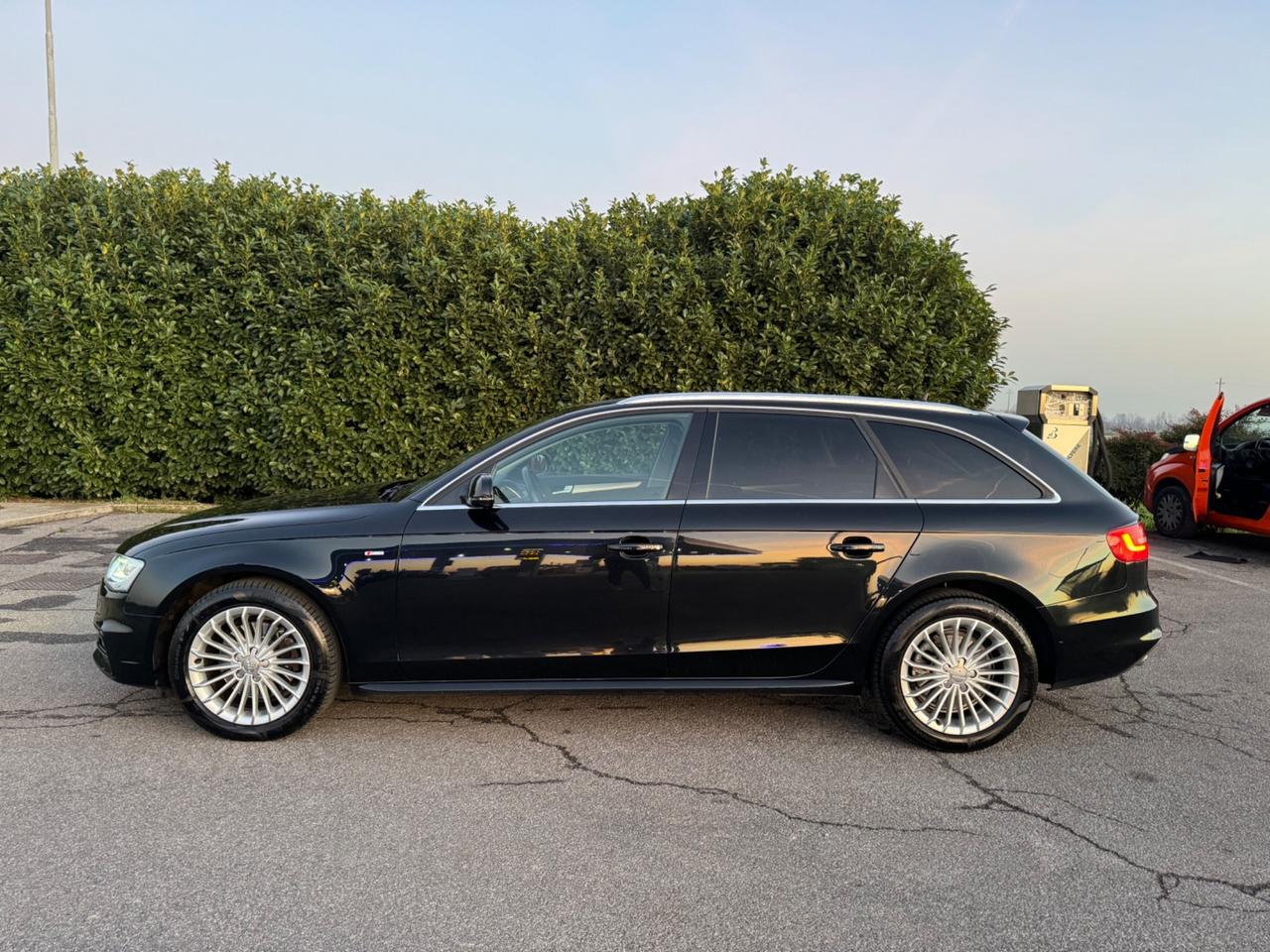 Audi A4 Avant 2.0 TDI clean diesel Business Plus Sline