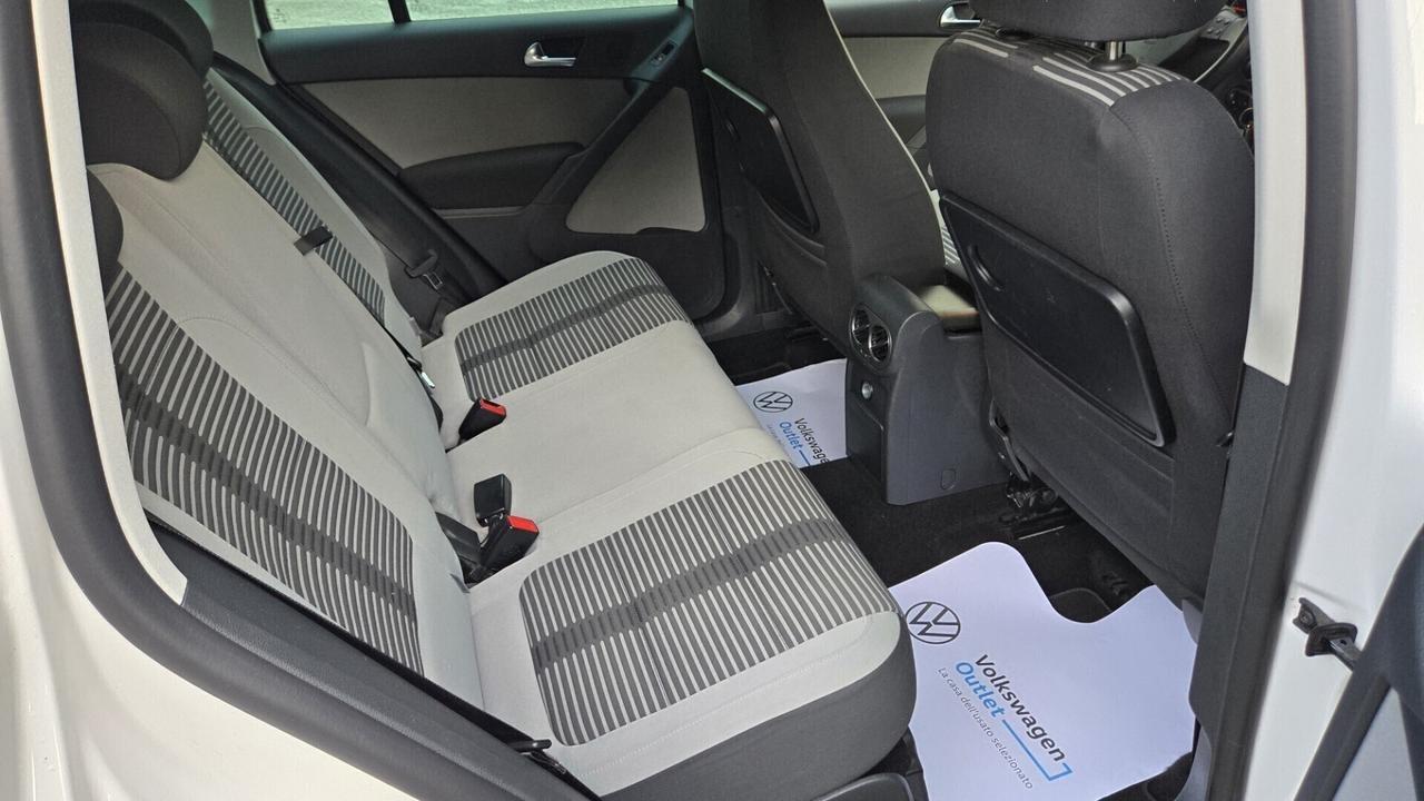Volkswagen Tiguan 2.0 TDI DPF 4MOTION DSG Sport &