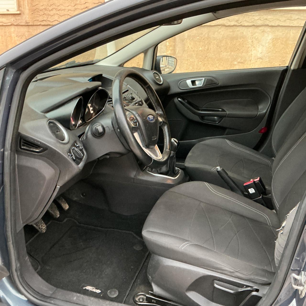 Ford Fiesta 1.5 TDCi 75CV 5 porte Titanium