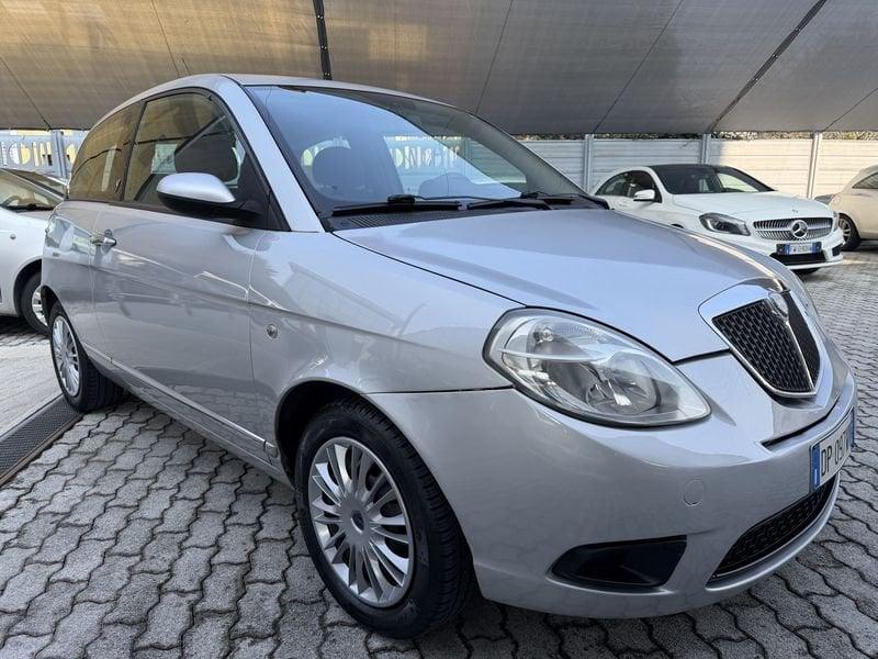 Lancia Ypsilon Ypsilon 1.2 8v Oro Plus IDONEA NEOPATENTATI