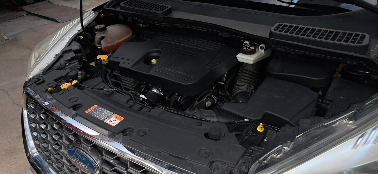 Ford Kuga 2.0 TDCI 180 CV S&S 4WD Powershift Vignale