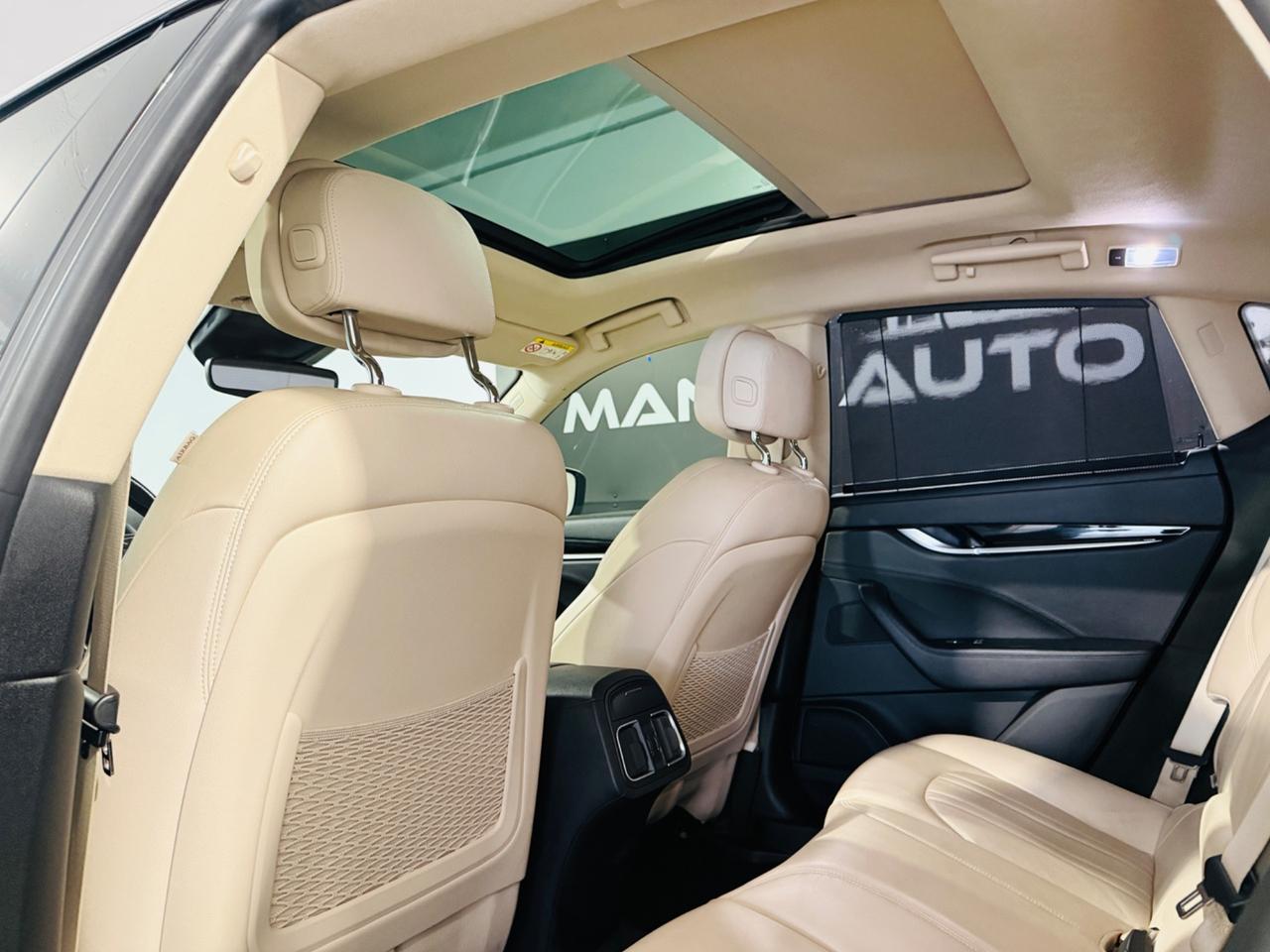 MASERATI LEVANTE*Q4*SERIE LIMITATA*TETTO*430 CV*