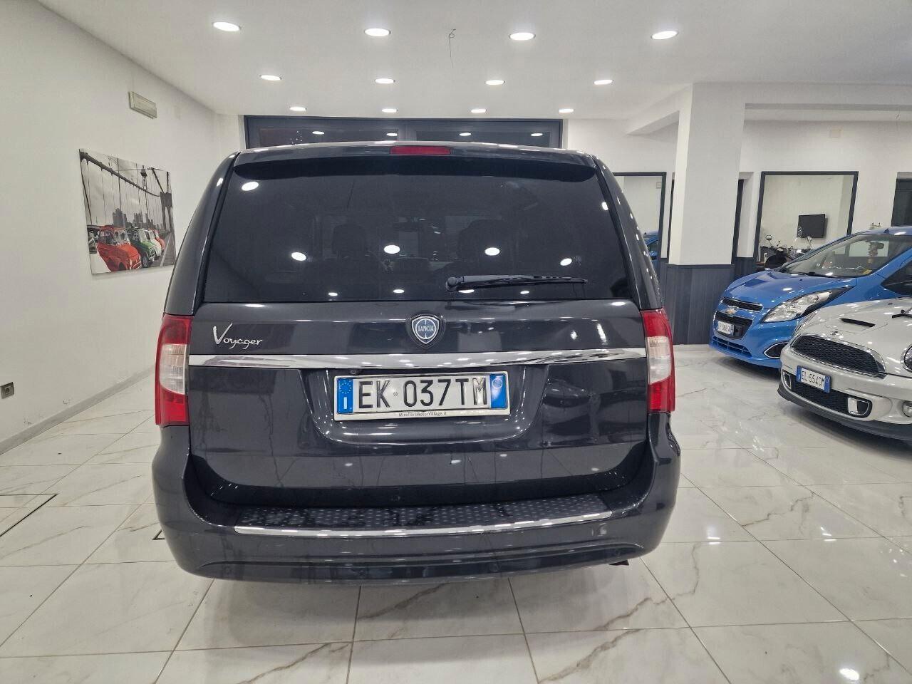 Lancia Voyager 2.8 Turbo diesel 163 CV. 7 Posti