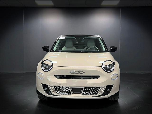 FIAT 600 Hybrid 110 CV DCT MHEV La Prima