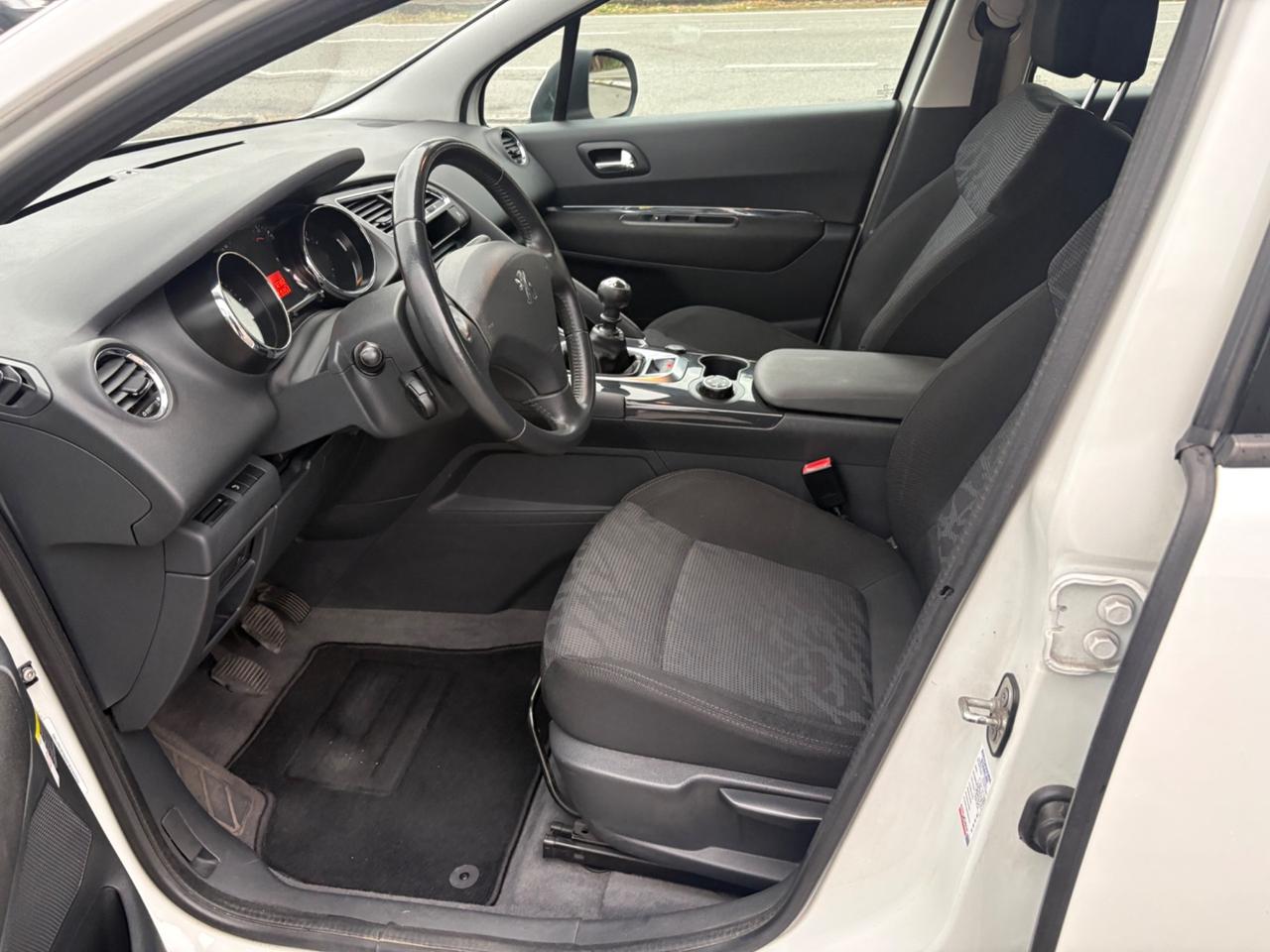 Peugeot 3008 1.6 HDi 112CV Tecno