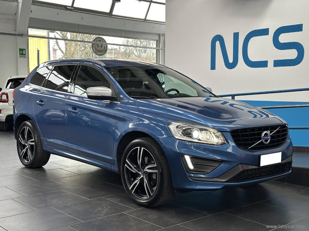 VOLVO XC60 D4 AWD Geartronic R-design Kinetic