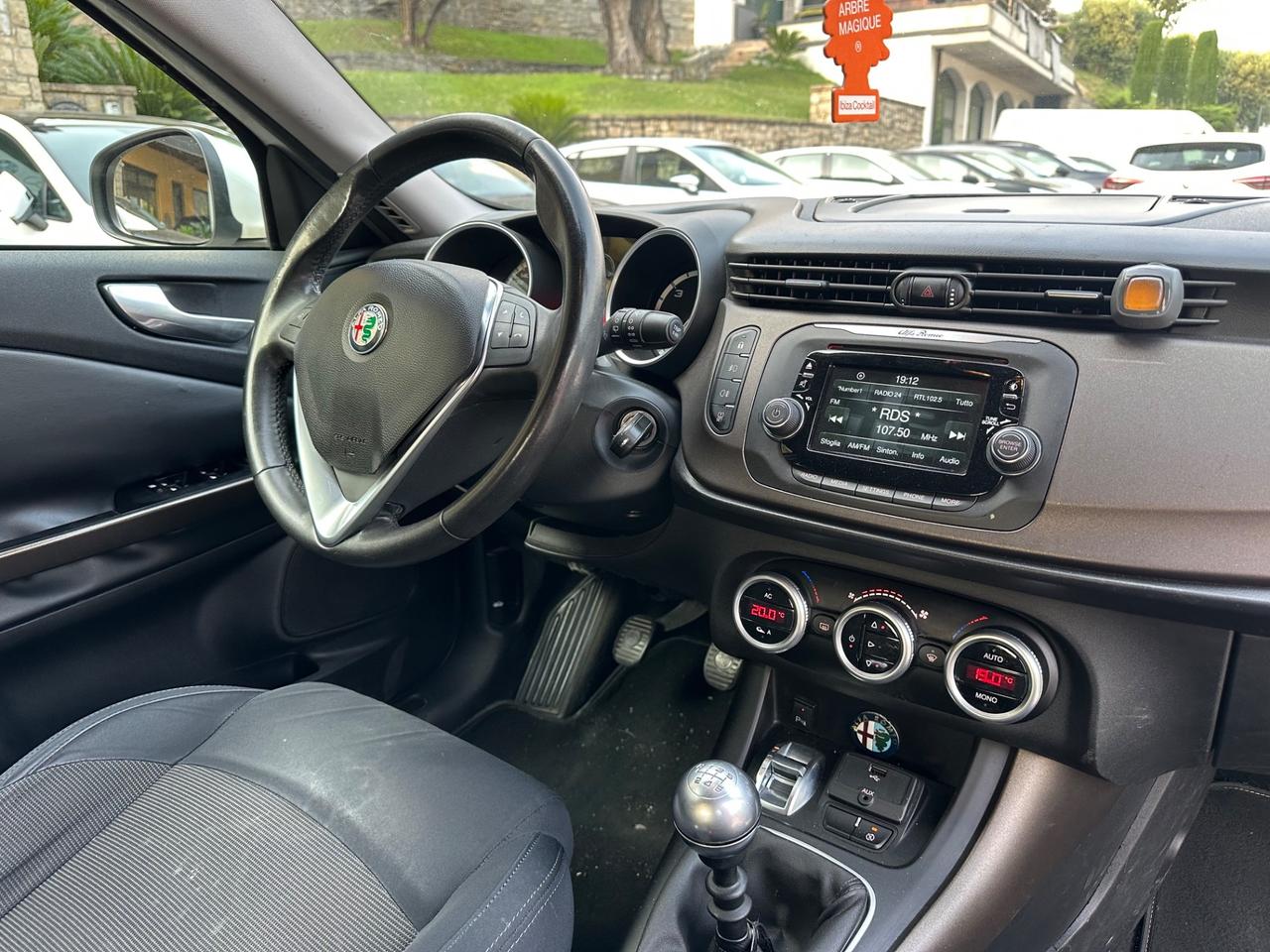 Alfa Romeo Giulietta 1.6 JTDm-2 105 CV Distinctive