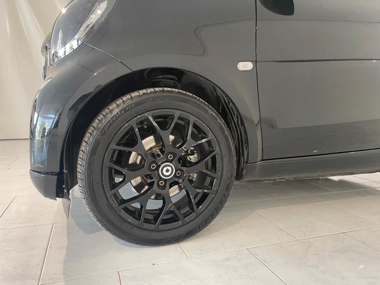 Smart ForTwo 70 1.0 twinamic Passion BLACK LINE EDITION