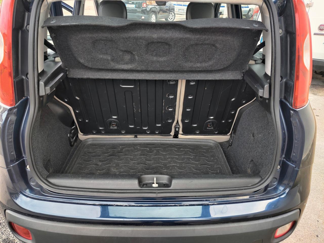 Fiat Panda 1.2 Lounge 5 posti