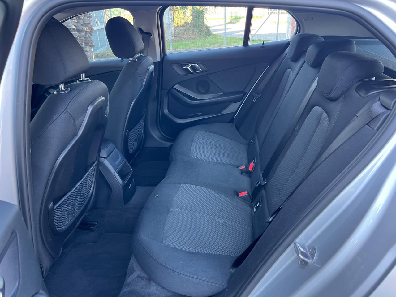 BMW 118i Business Advantage 140cv FINANZIABILE