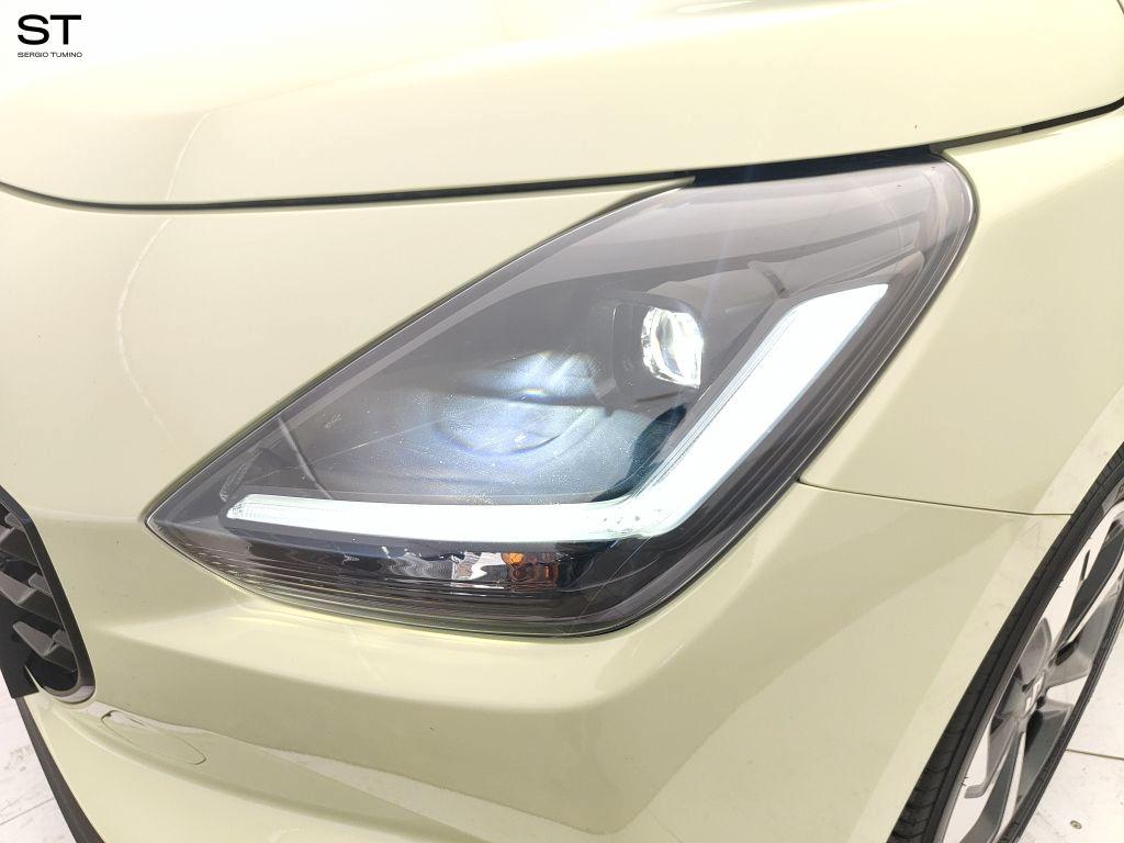 SUZUKI SWIFT HYBRID 1.2 TOP