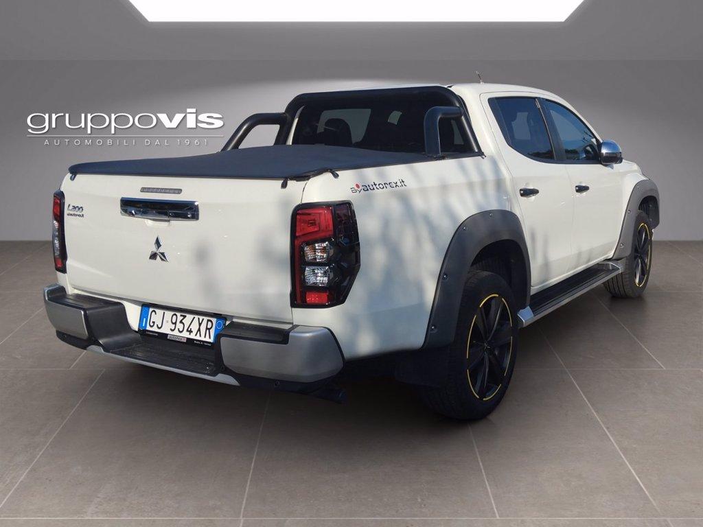 MITSUBISHI L200 d.cab 2.3d Diamond Pack 1 Intouch 4wd 150cv auto del 2022
