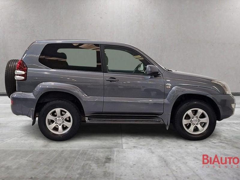 Toyota Land Cruiser Land Cruiser kdj125 3p 3.0 d-4d Executive auto my05