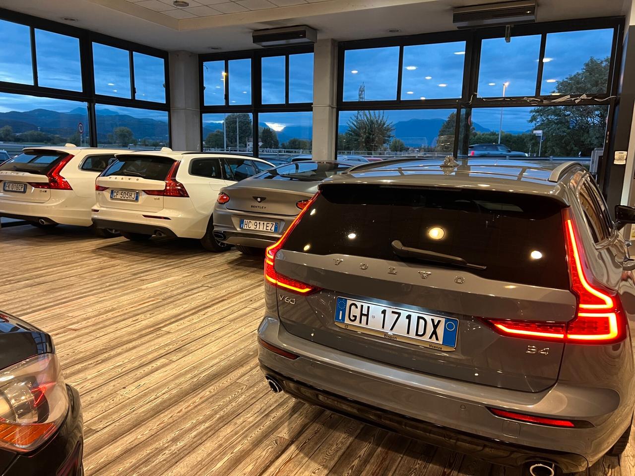 Volvo V60 MILD HYBRID / UNIPROP