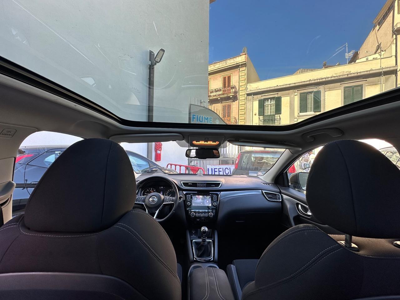 Nissan Qashqai 1.5 dCi connecta 110cv FULL OPTIONAL