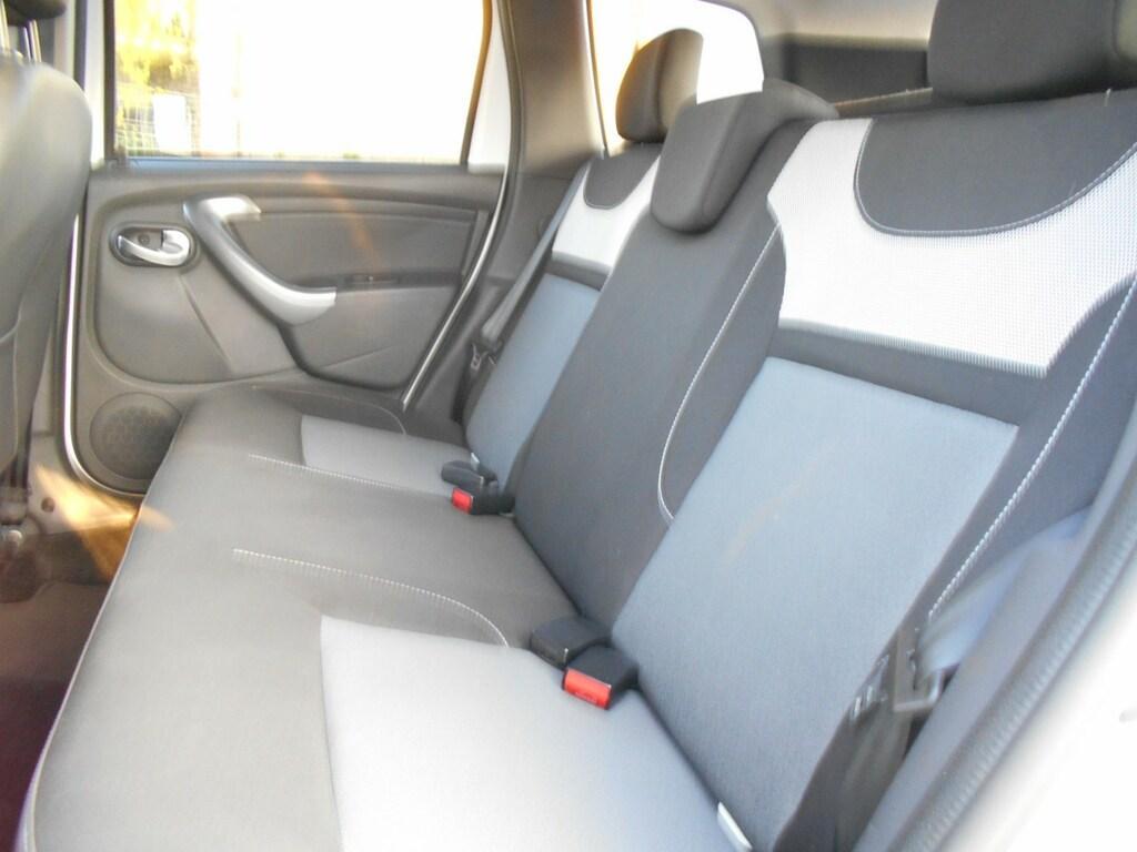 Dacia Duster 1.6 Laureate Family 4x2