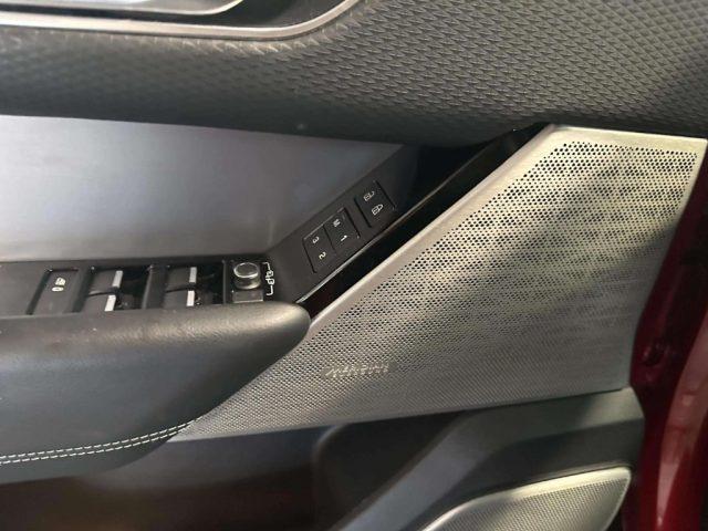 LAND ROVER Range Rover Velar 2.0D I4 204 CV R-Dynamic SE