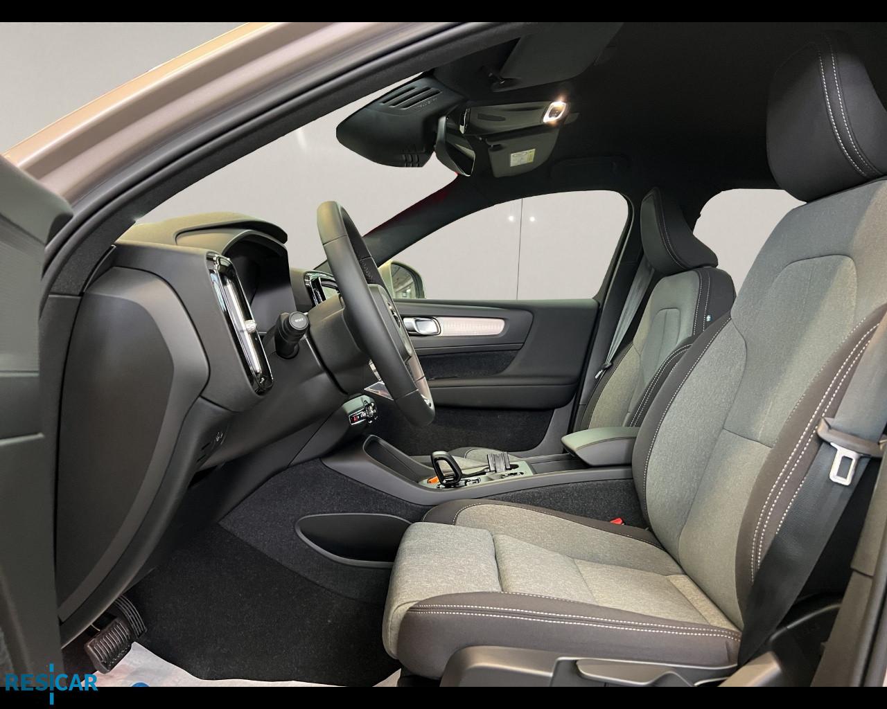 VOLVO XC40 RECHARGE CORE T4 AUT