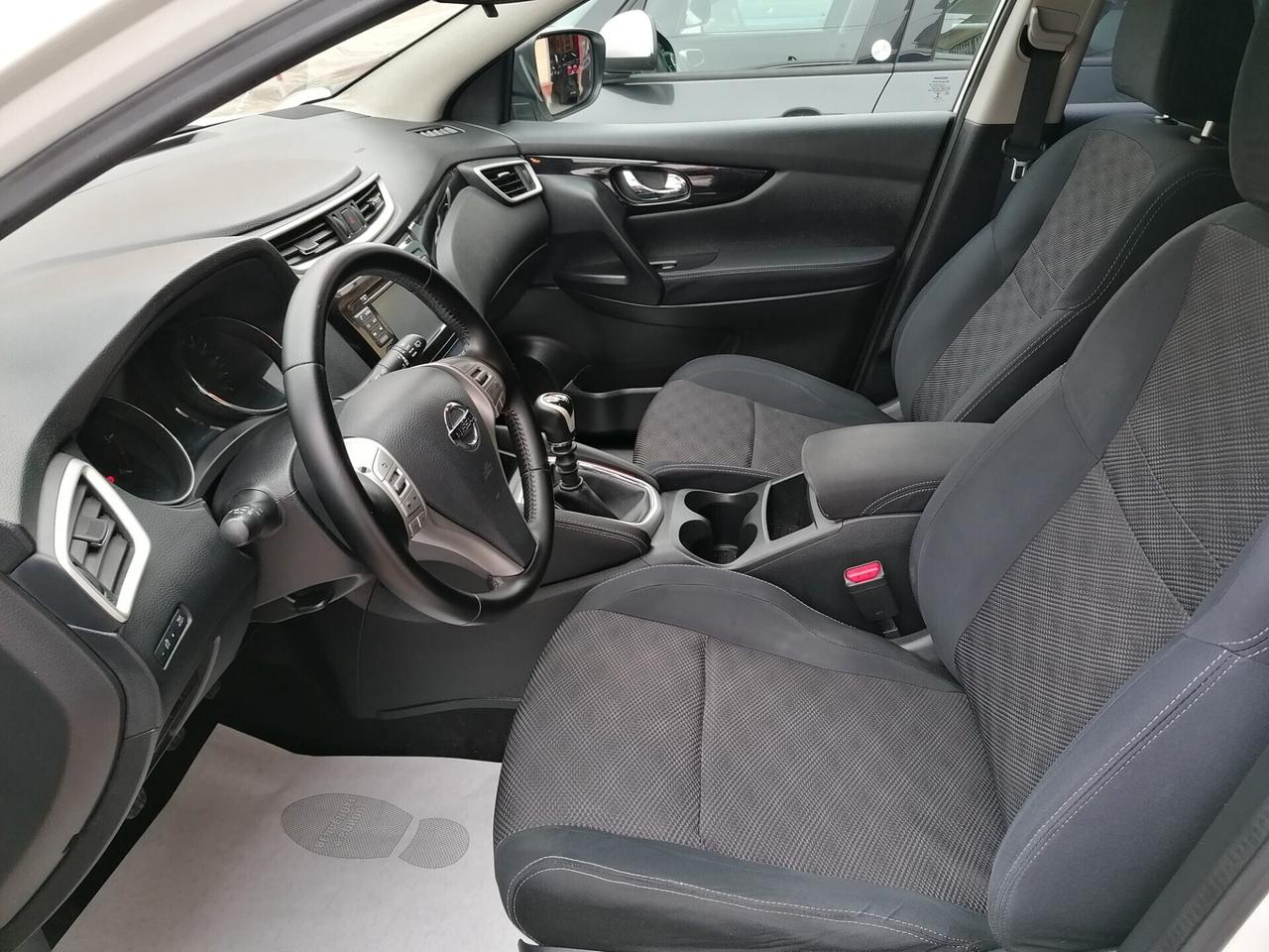 Nissan Qashqai 1.5 dCi DPF Tekna